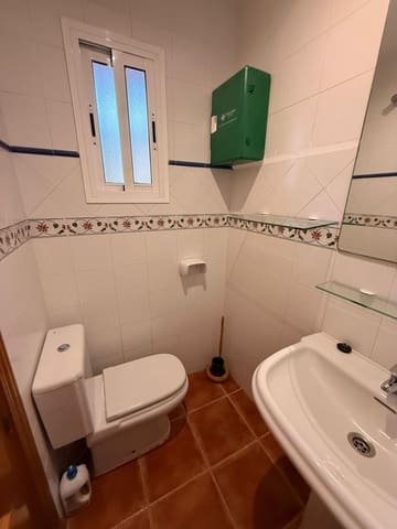 3 soveværelse Byhus til salg i Algeciras med swimmingpool - € 300.000 (Ref: 9698829)