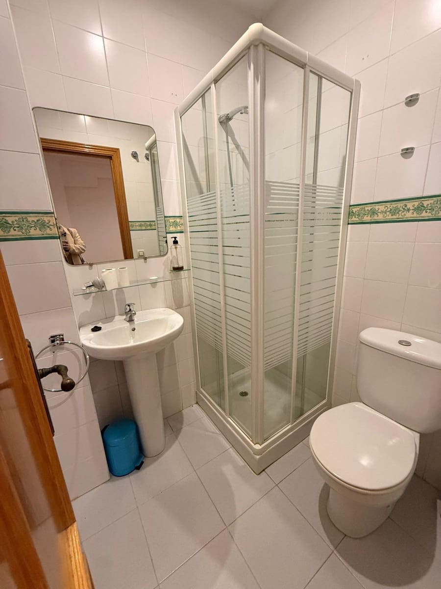 3 soveværelse Byhus til salg i Algeciras med swimmingpool - € 300.000 (Ref: 9698829)