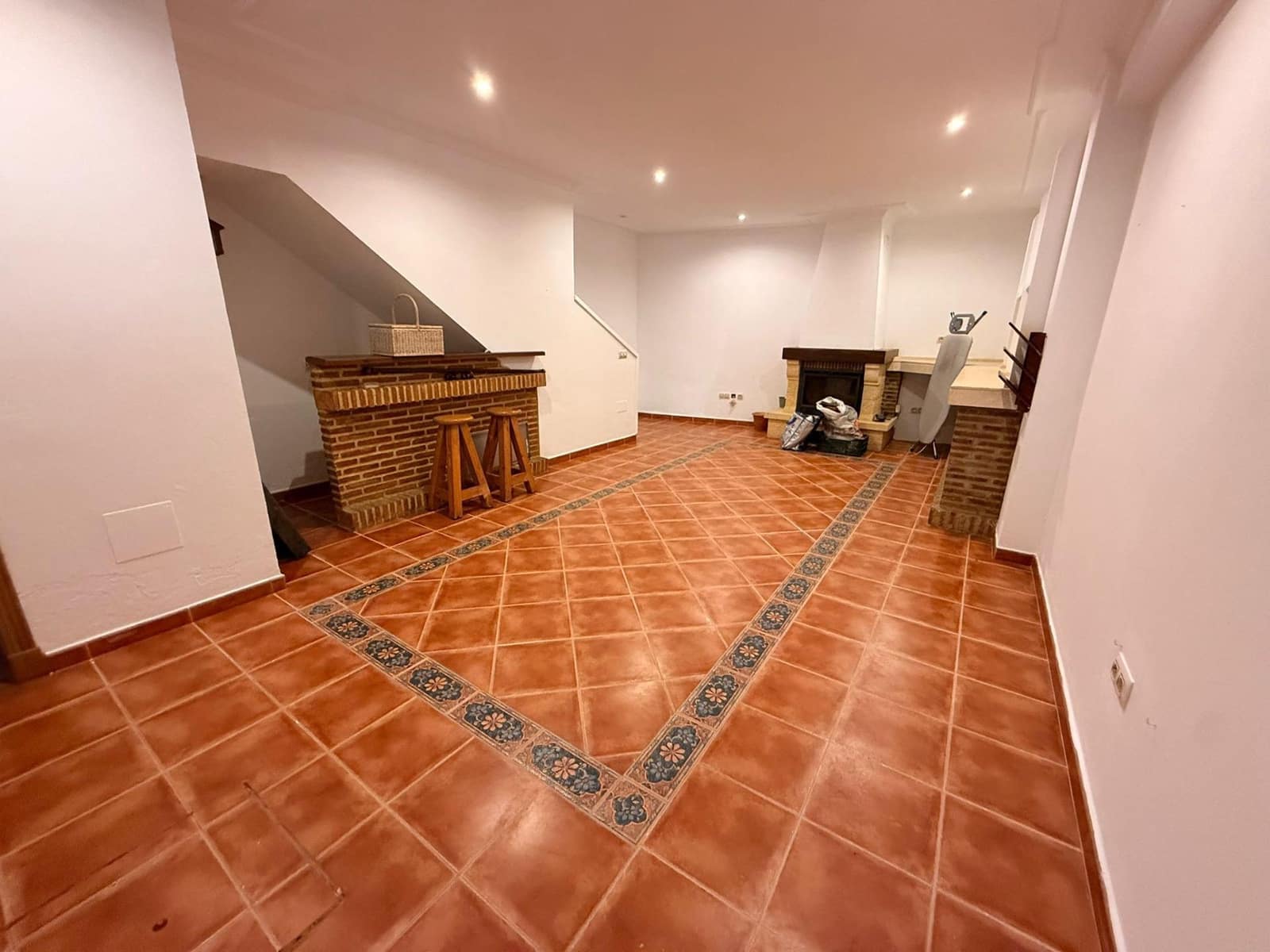 3 soveværelse Byhus til salg i Algeciras med swimmingpool - € 300.000 (Ref: 9698829)