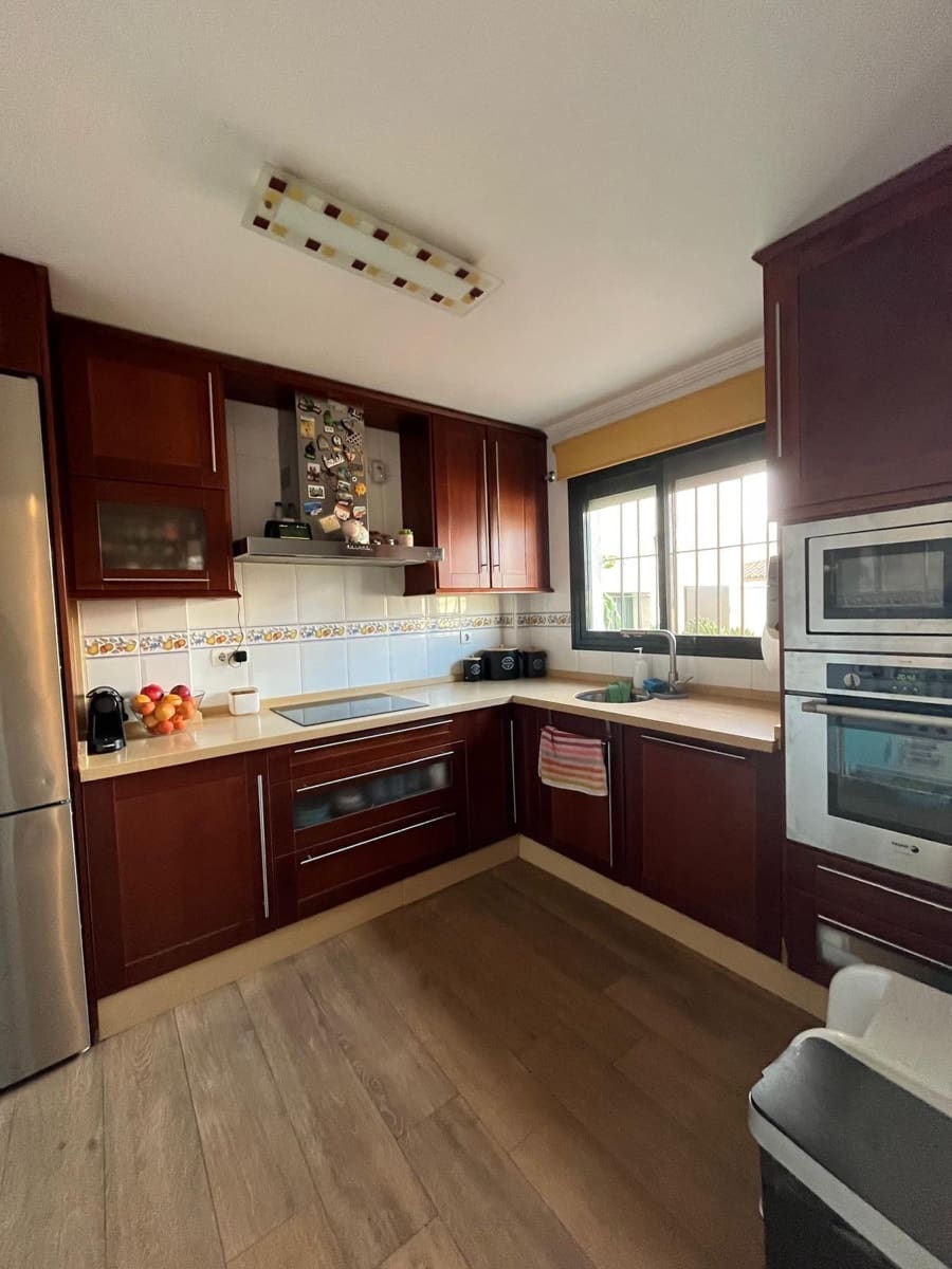 3 bedroom Terraced Villa for sale in Algeciras with pool garage - € 285,000 (Ref: 9711964)