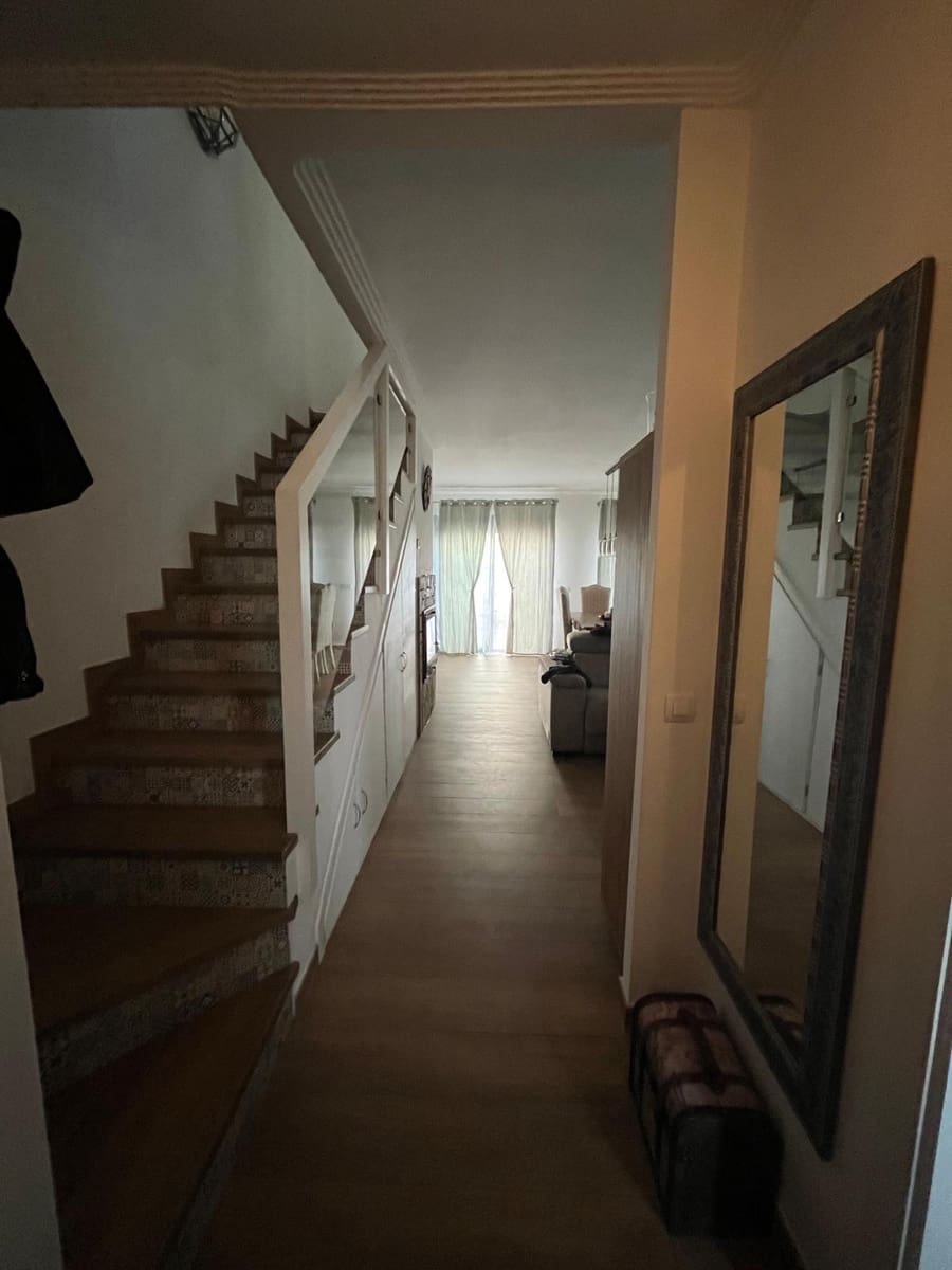 3 bedroom Terraced Villa for sale in Algeciras with pool garage - € 285,000 (Ref: 9711964)