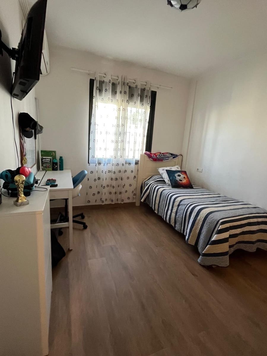 3 bedroom Terraced Villa for sale in Algeciras with pool garage - € 285,000 (Ref: 9711964)