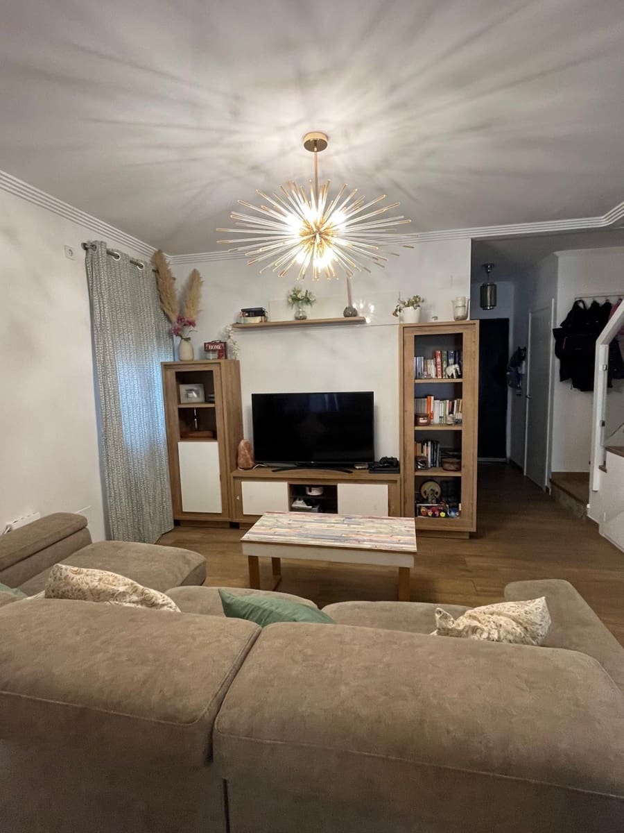 3 bedroom Terraced Villa for sale in Algeciras with pool garage - € 285,000 (Ref: 9711964)