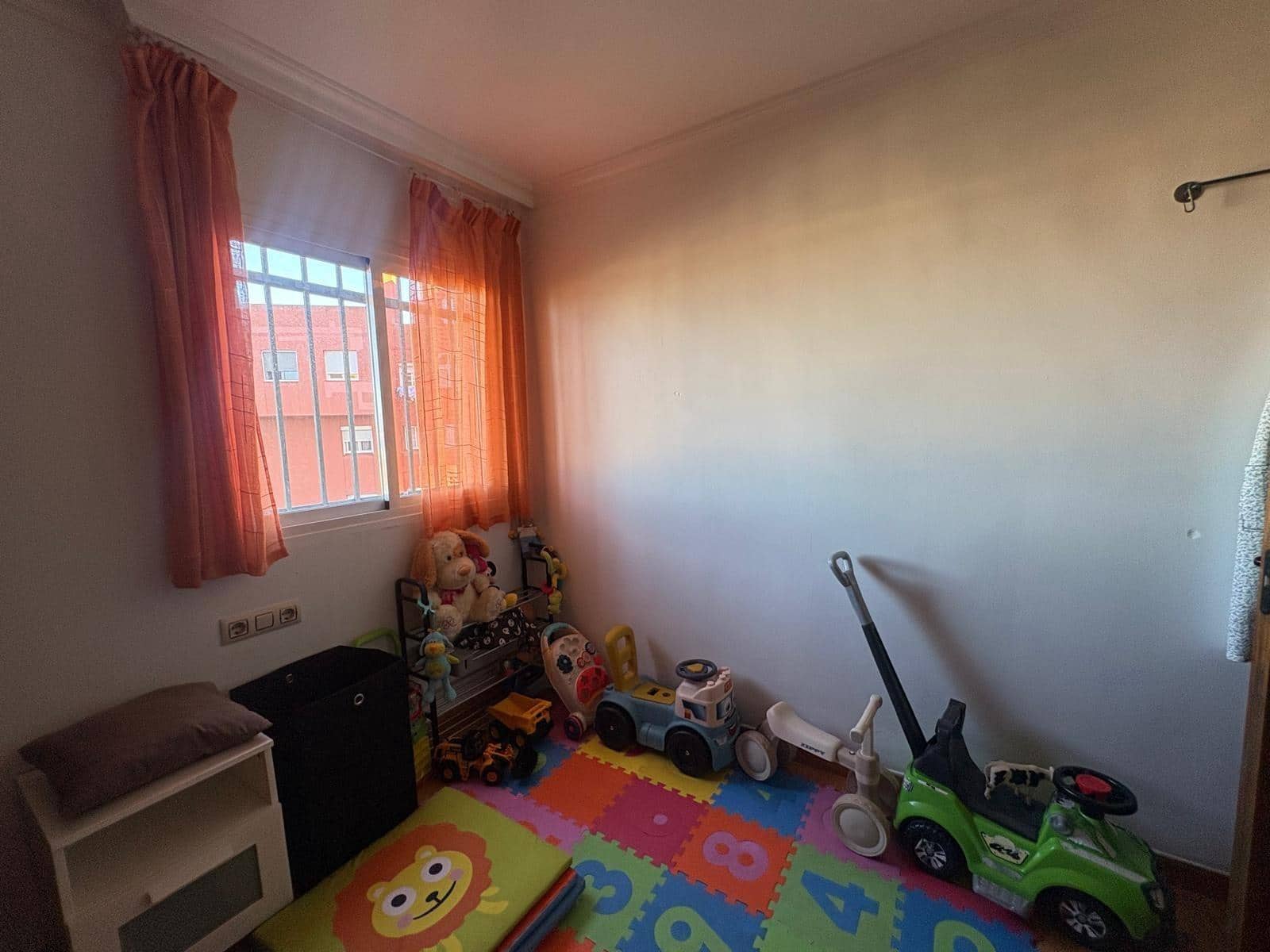 3 makuuhuone Asunto myytävänä paikassa Algeciras - 155 500 € (Ref: 9755670)