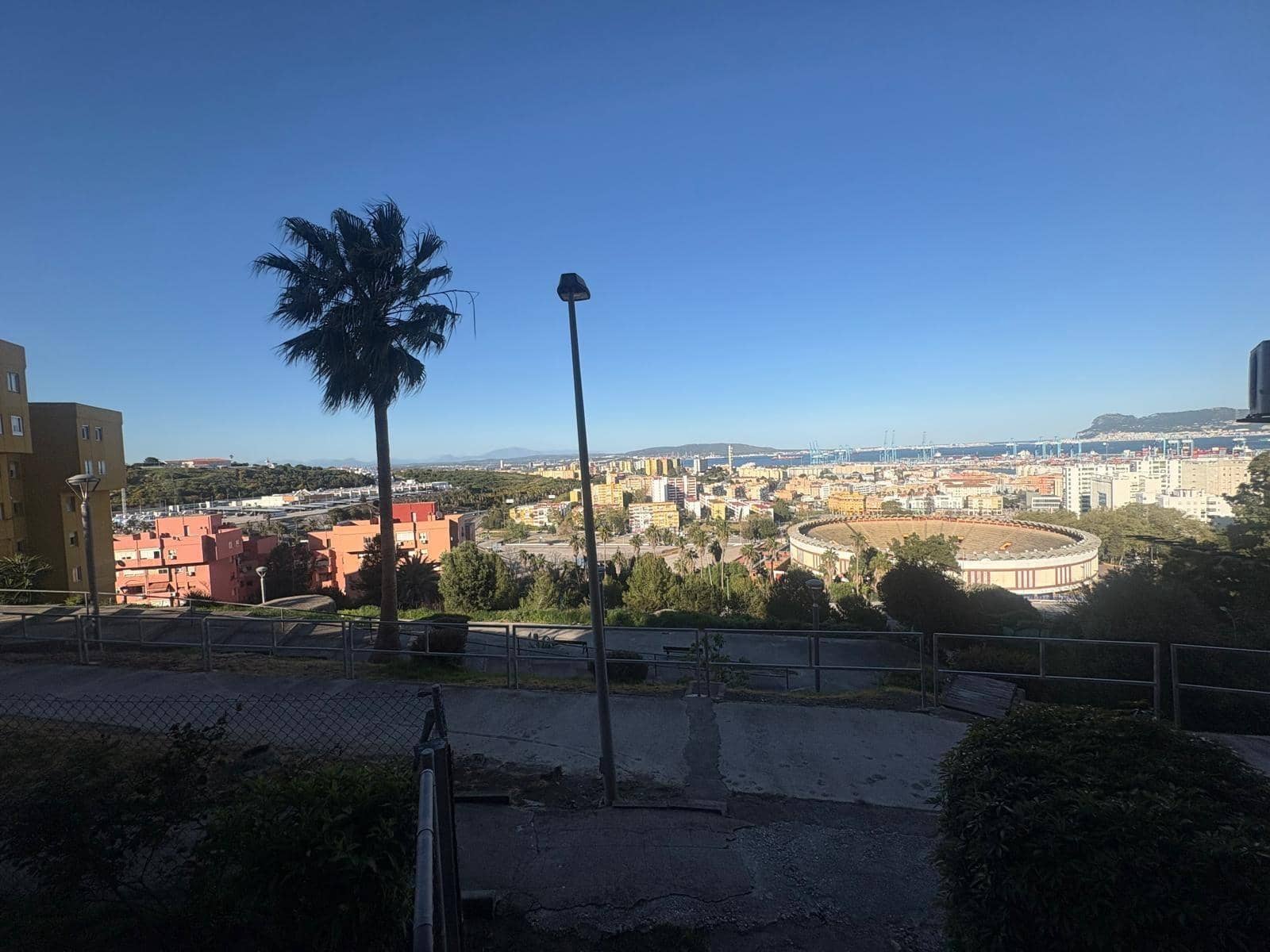 3 makuuhuone Asunto myytävänä paikassa Algeciras - 155 500 € (Ref: 9755670)