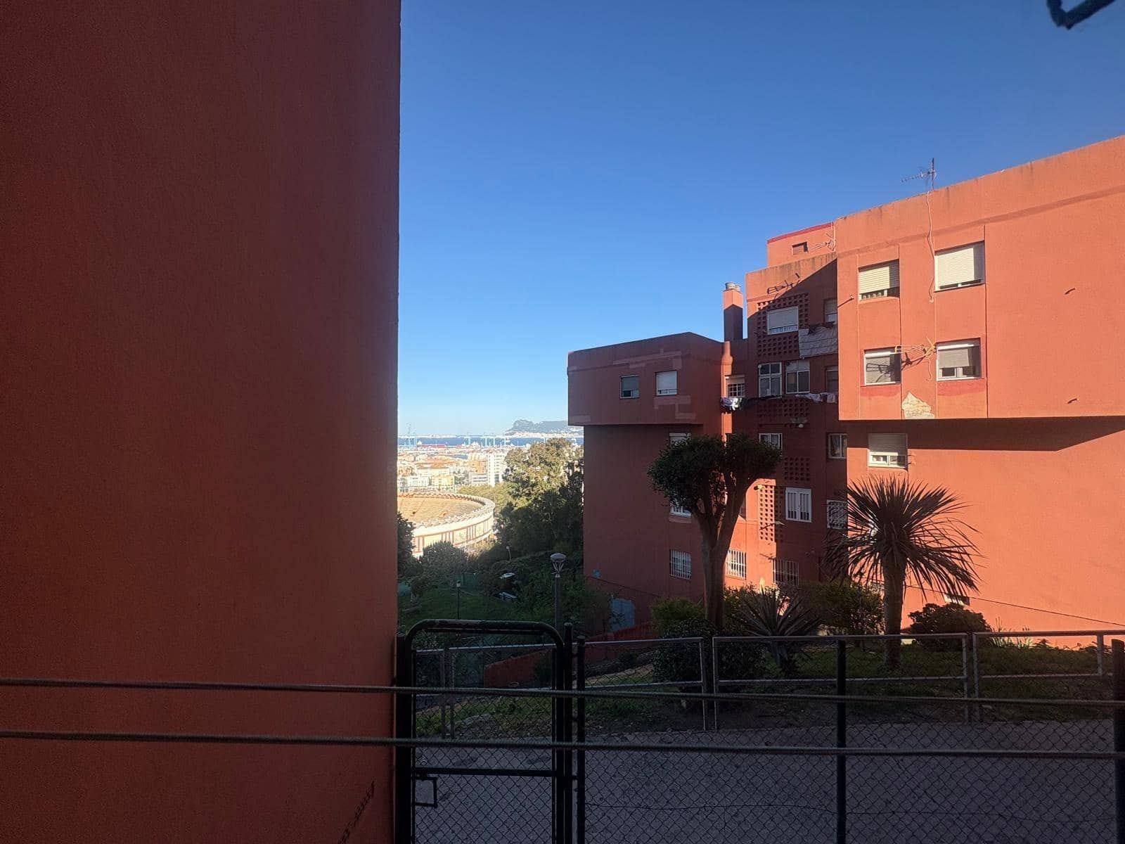 3 makuuhuone Asunto myytävänä paikassa Algeciras - 155 500 € (Ref: 9755670)
