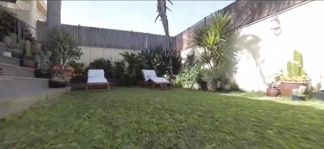 5 Zimmer Villa zu verkaufen in Algeciras mit Pool - 580.000 € (Ref: 9770646)