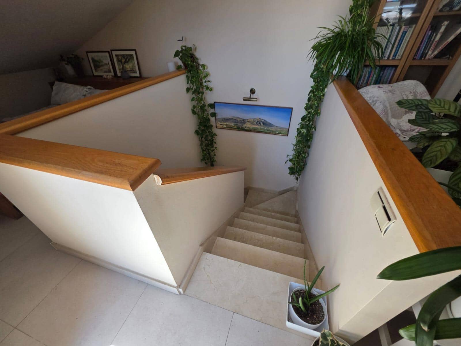 5 bedroom Villa for sale in Algeciras with pool - € 580,000 (Ref: 9770646)