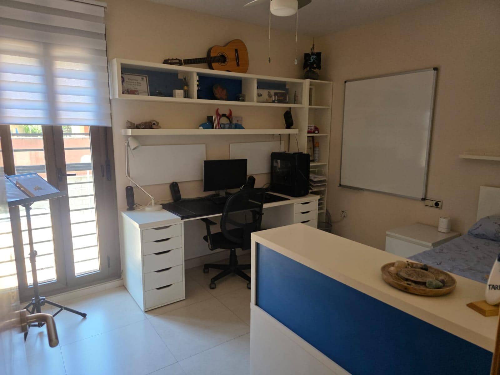 5 bedroom Villa for sale in Algeciras with pool - € 580,000 (Ref: 9770646)