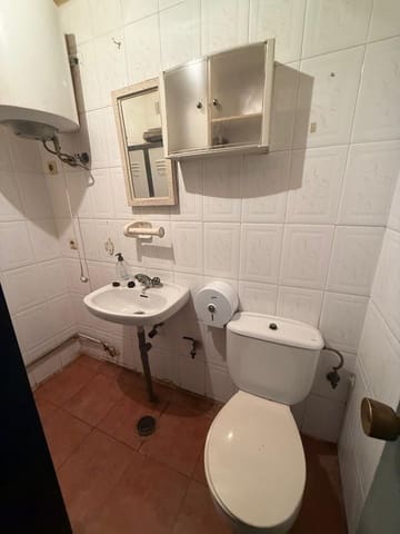 Comercial para venda em La Línea de la Concepción - 150 000 € (Ref: 9770648)