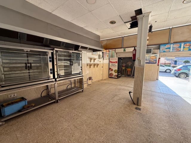 Comercial para venda em La Línea de la Concepción - 150 000 € (Ref: 9770648)