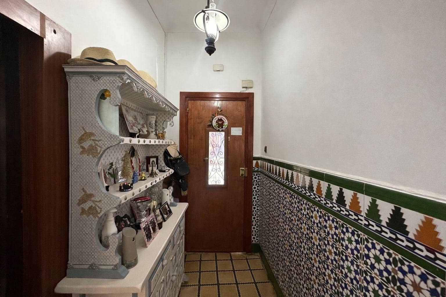 Apartment for sale in La Linea de la Concepcion with garage - € 230,000 (Ref: 9773059)