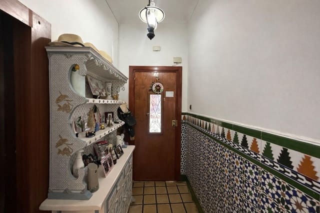 3 soveværelse Lejlighed til salg i La Línea de la Concepción med garage - € 230.000 (Ref: 9773059)