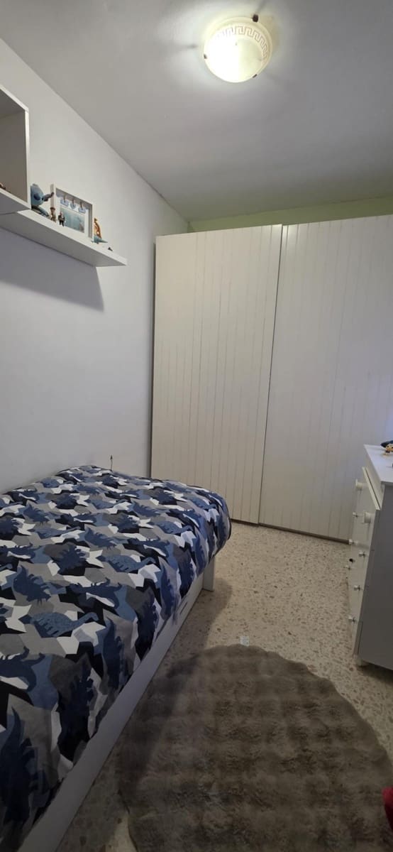 3 Zimmer Reihenhaus zu verkaufen in Algeciras mit Garage - 207.000 € (Ref: 9778124)