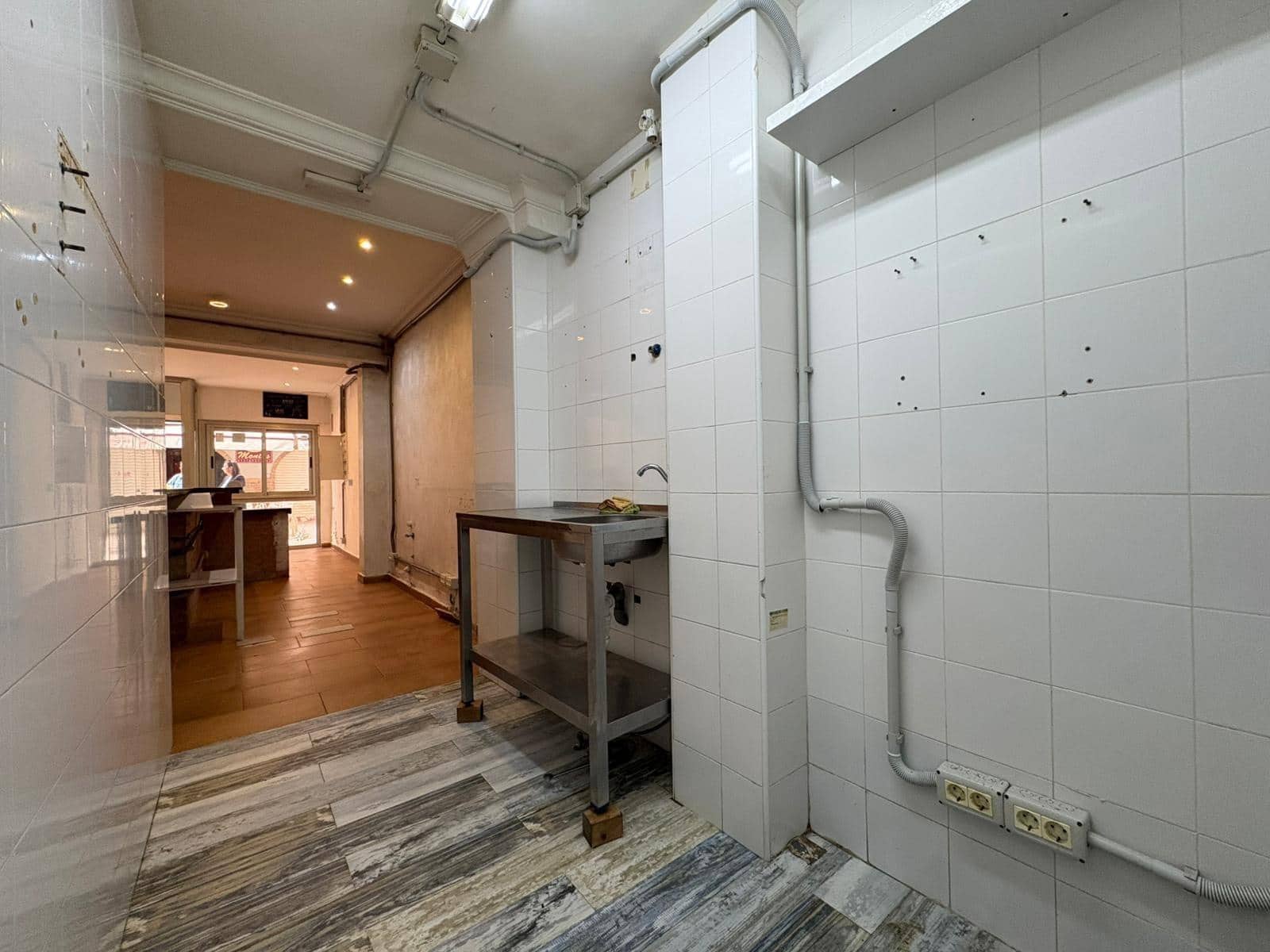 Local Comercial en Algeciras en venta - 73.000 € (Ref: 9788393)