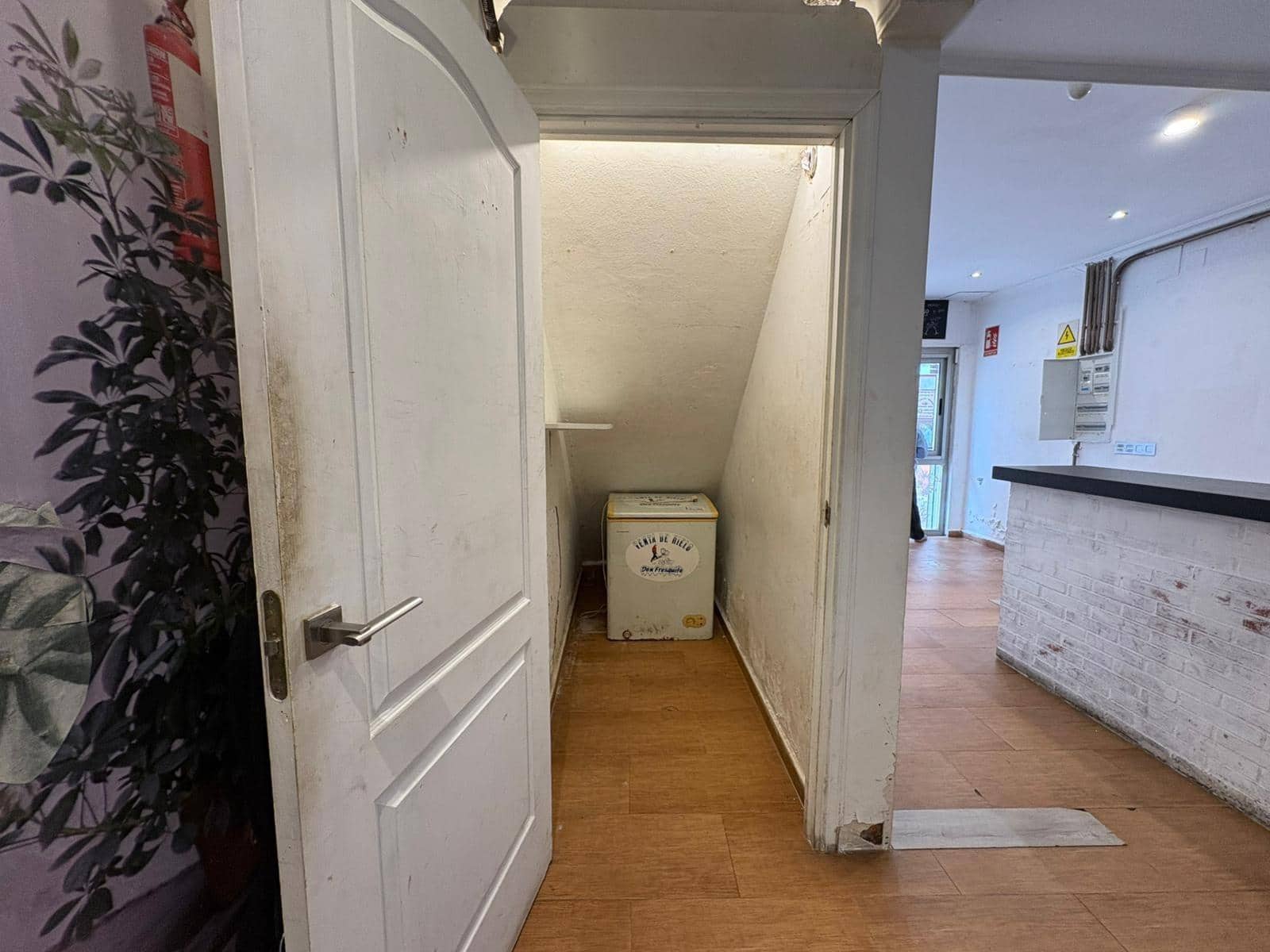 Local Comercial en Algeciras en venta - 73.000 € (Ref: 9788393)