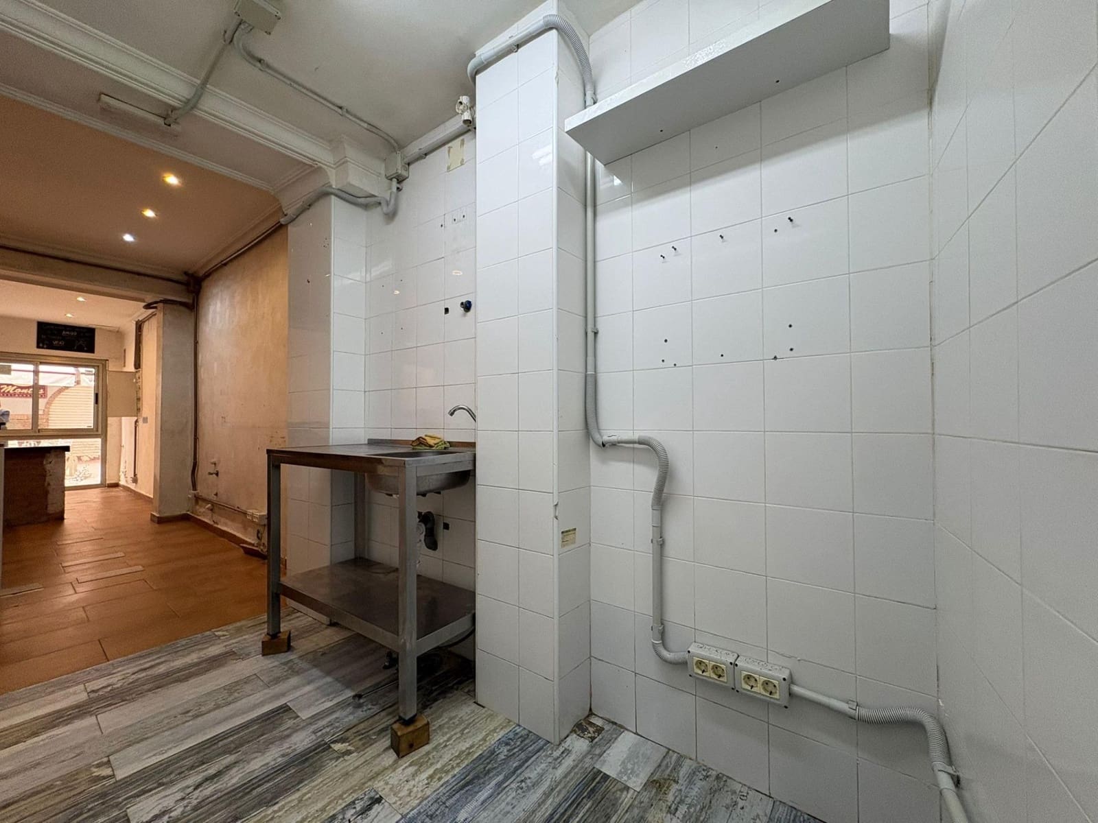 Local Comercial en Algeciras en venta - 73.000 € (Ref: 9788393)