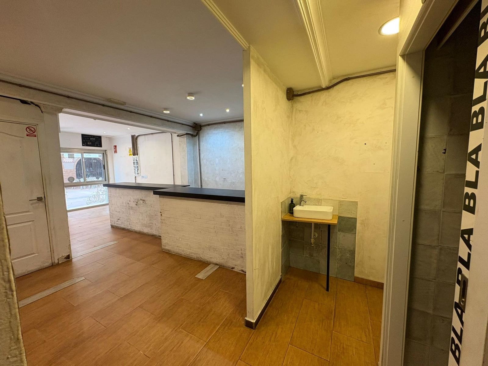 Local Comercial en Algeciras en venta - 73.000 € (Ref: 9788393)