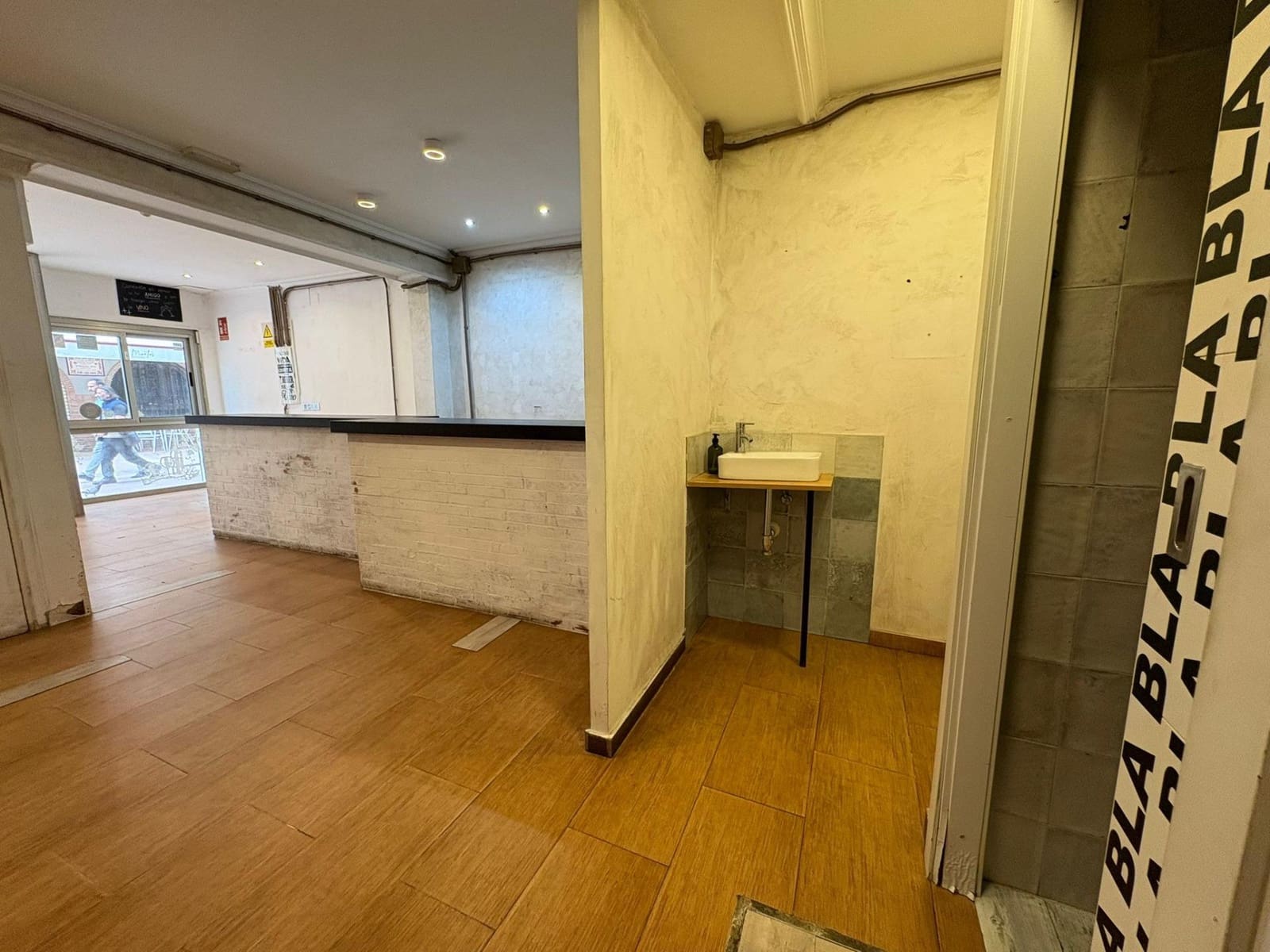 Local Comercial en Algeciras en venta - 73.000 € (Ref: 9788393)