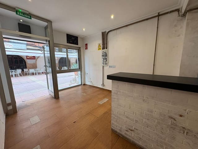 Comercial para venda em Algeciras - 73 000 € (Ref: 9788393)