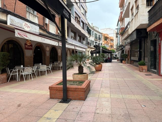 Comercial para venda em Algeciras - 73 000 € (Ref: 9788393)