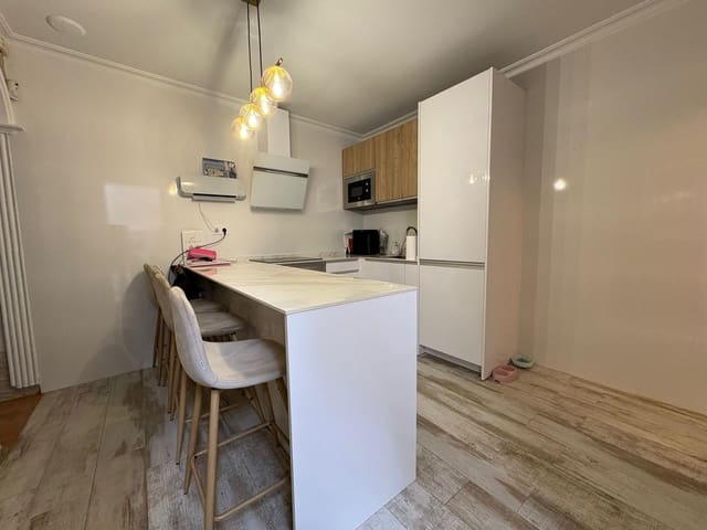 2 soverom Hus til salgs i Algeciras - € 153 000 (Ref: 9788394)