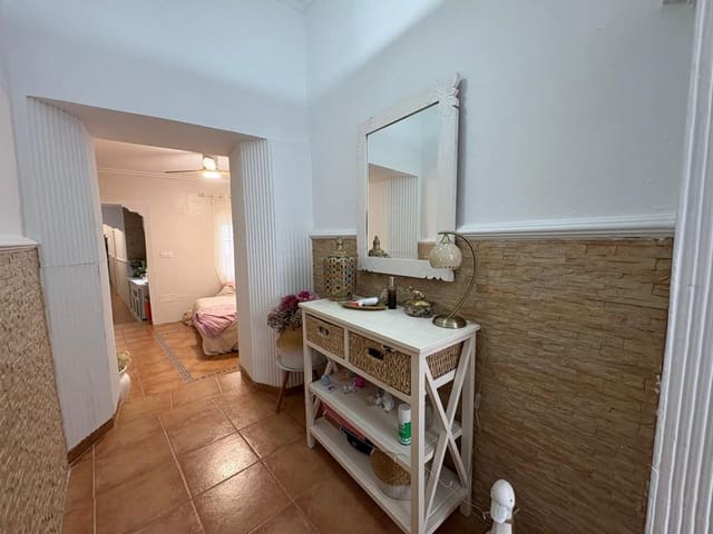 2 soverom Hus til salgs i Algeciras - € 153 000 (Ref: 9788394)