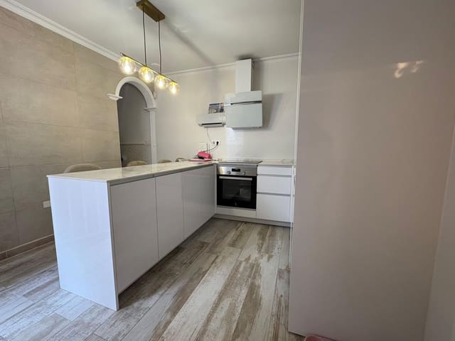 2 soverom Hus til salgs i Algeciras - € 153 000 (Ref: 9788394)