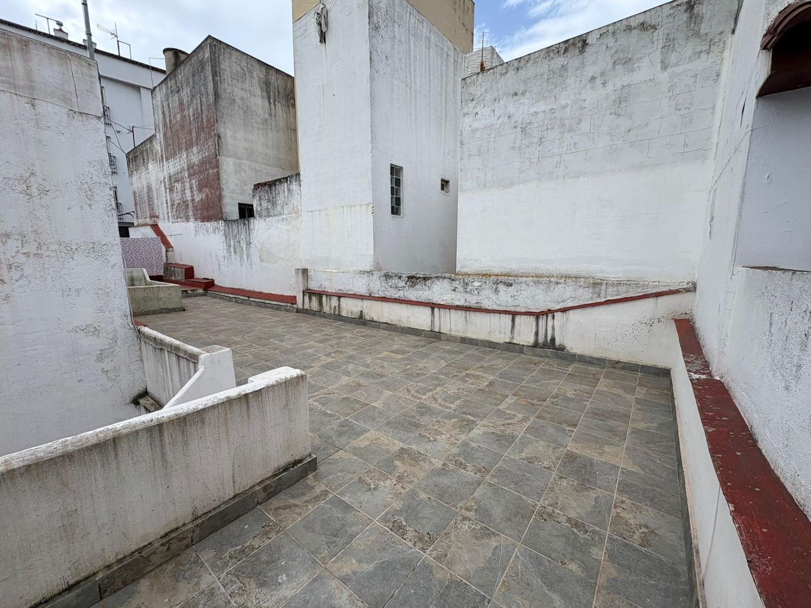 2 soverom Hus til salgs i Algeciras - € 153 000 (Ref: 9788394)