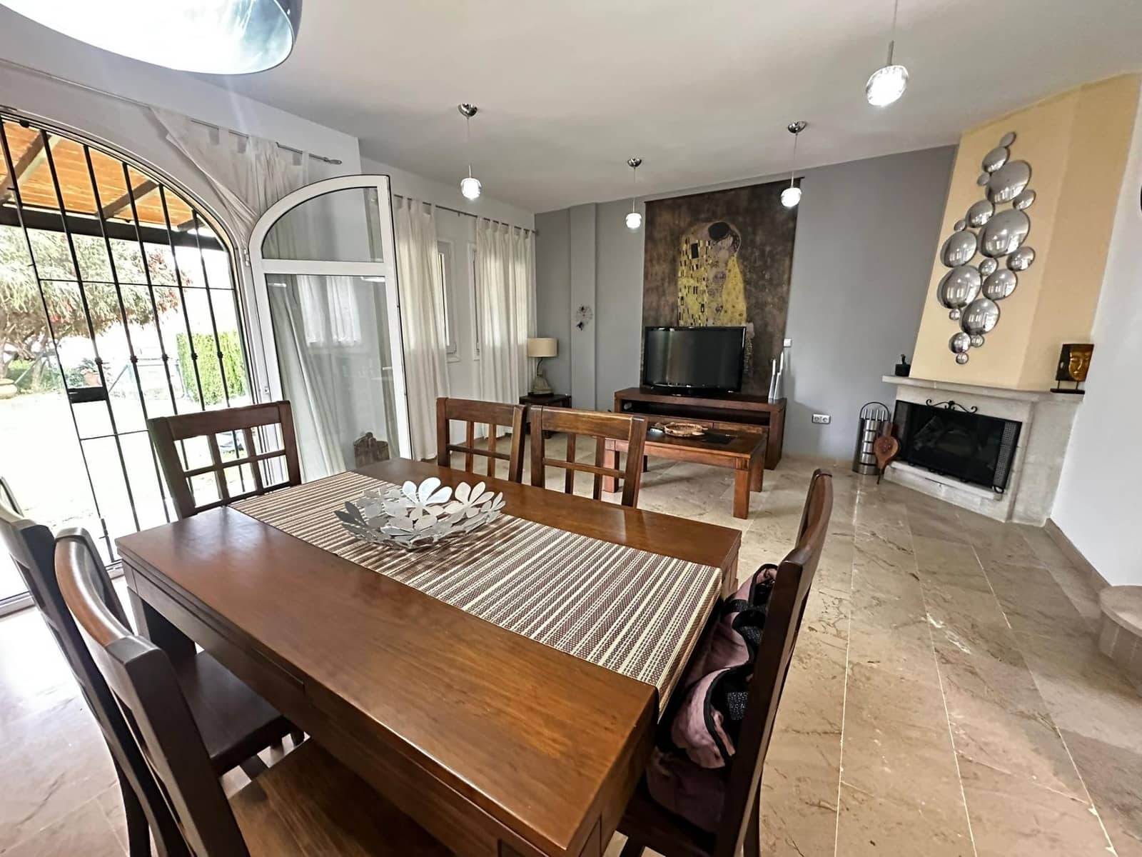 3 chambre Villa/Maison Semi-Mitoyenne à vendre à La Alcaidesa avec piscine - 367 000 € (Ref: 9788395)