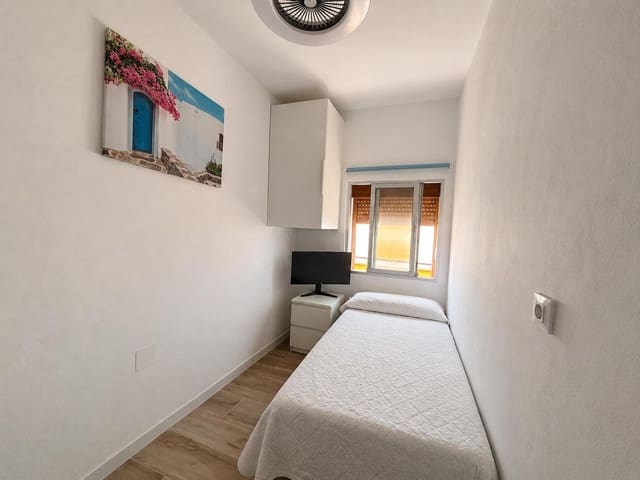 3 slaapkamer Rijtjeshuis te koop in San Roque - € 282.000 (Ref: 9799248)