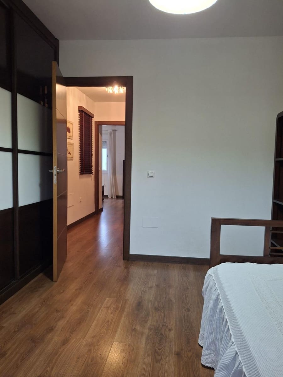 3 Zimmer Reihenhaus zu verkaufen in Algeciras mit Garage - 195.000 € (Ref: 9815842)