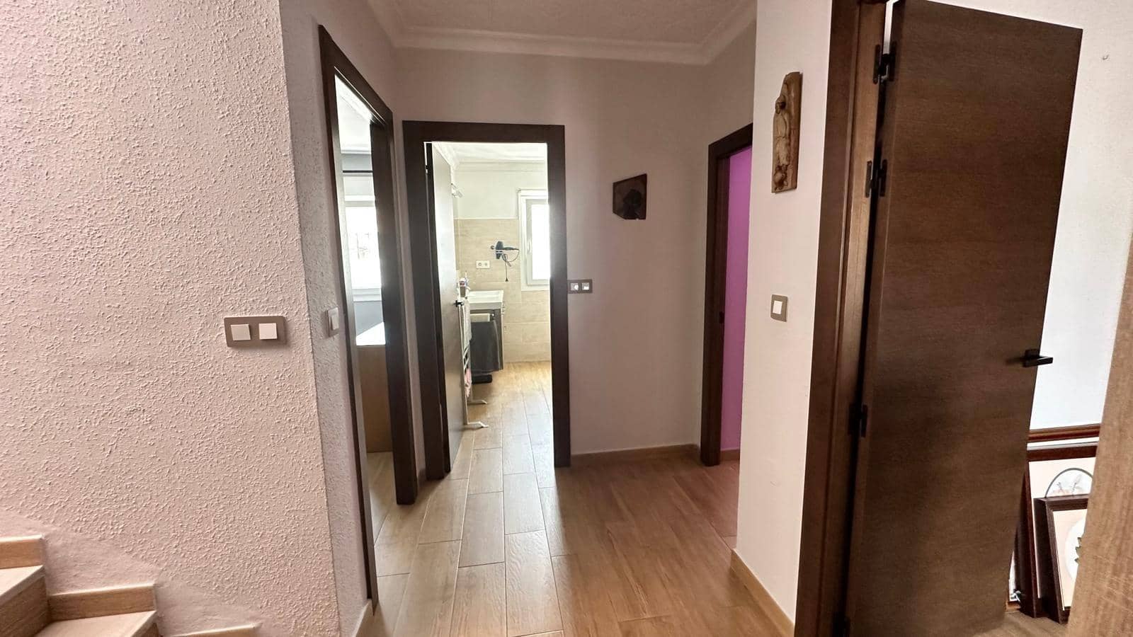 5 soverom Hus til salgs i La Linea de la Concepcion med garasje - € 470 000 (Ref: 9815844)