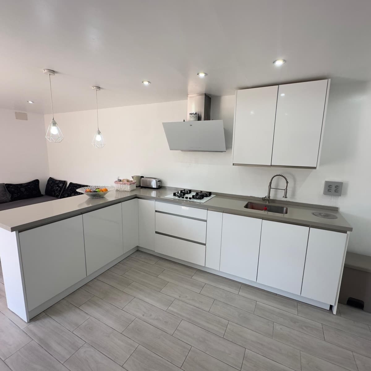 5 chambre Appartement à vendre à La Linea de la Concepcion - 295 000 € (Ref: 9818203)