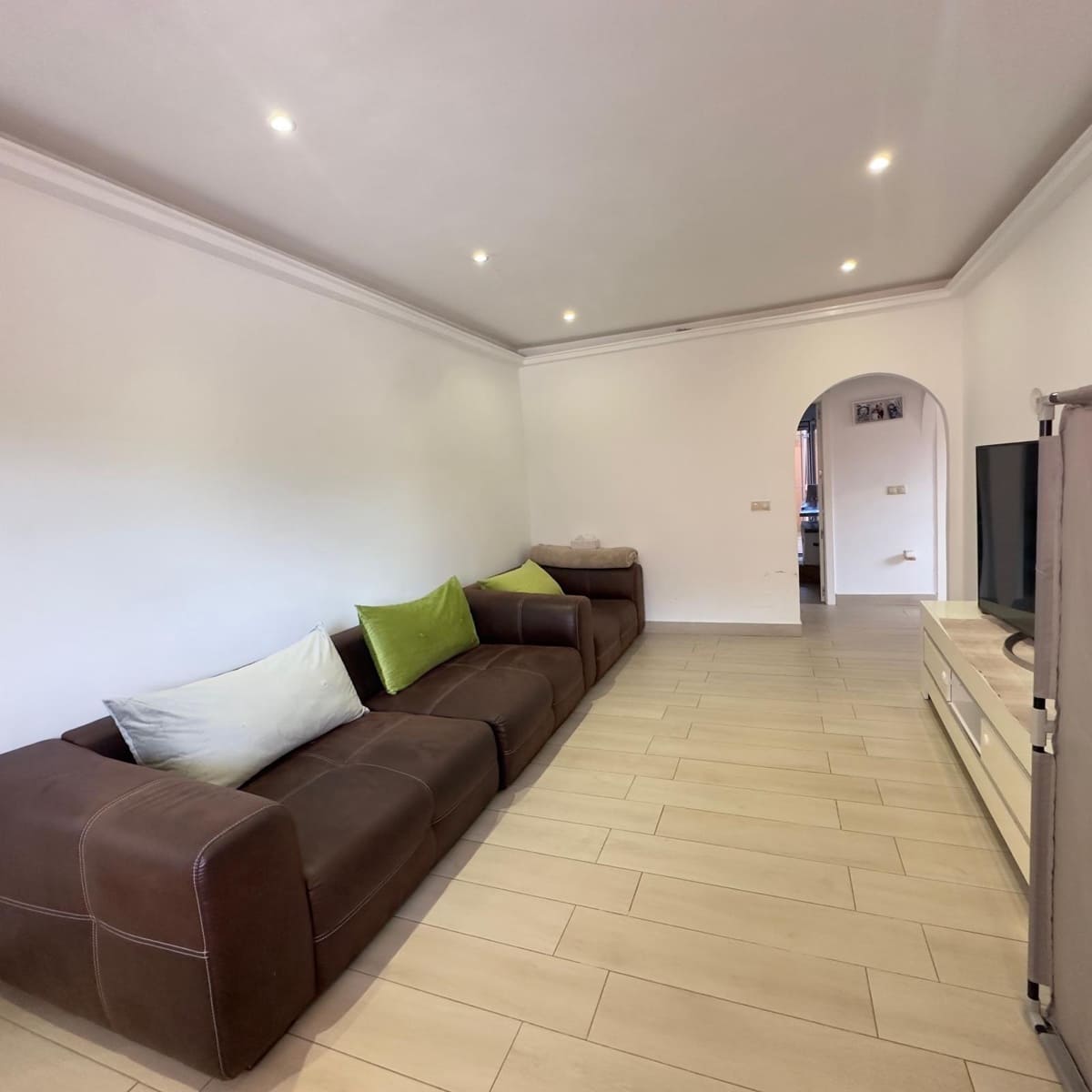 5 chambre Appartement à vendre à La Linea de la Concepcion - 295 000 € (Ref: 9818203)