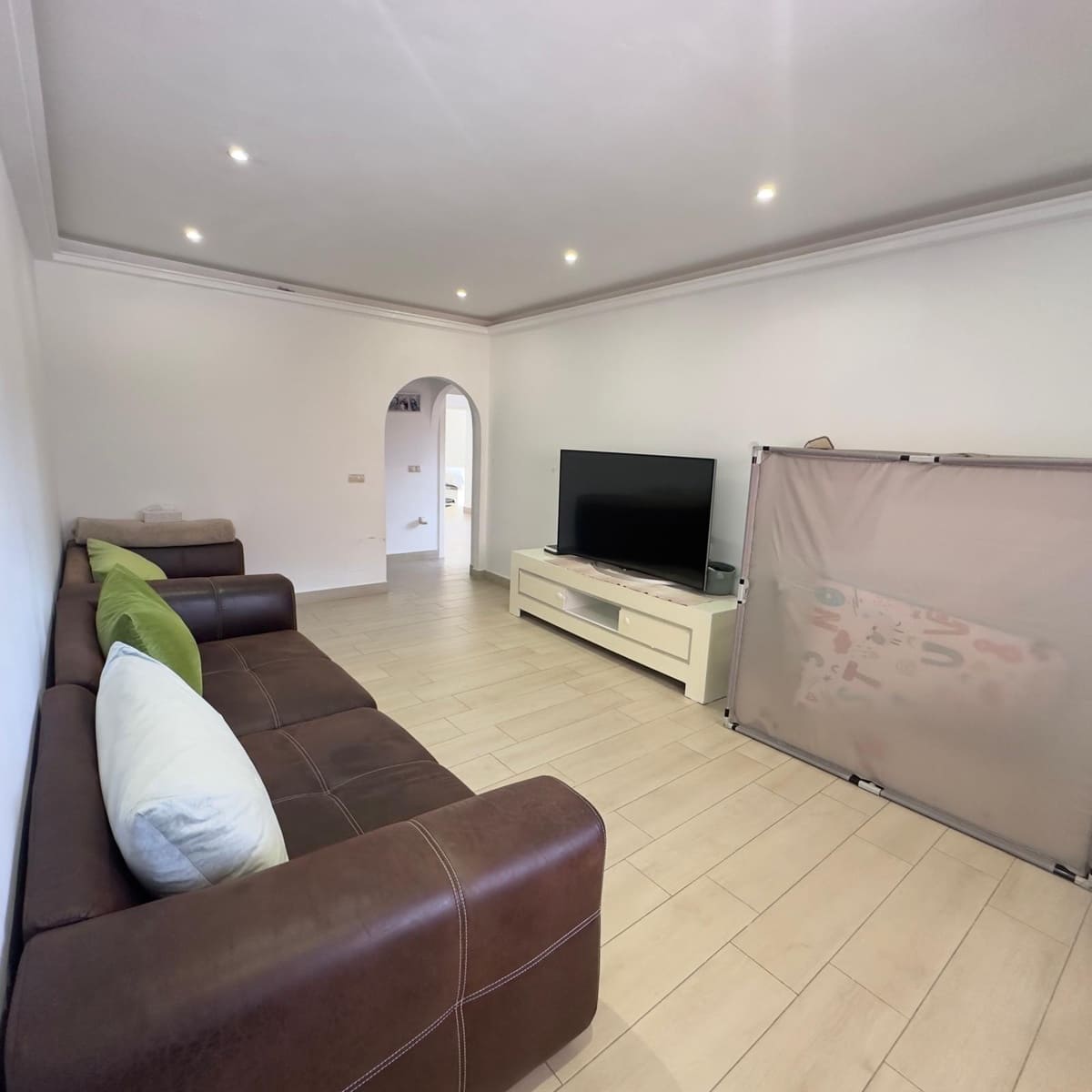 5 chambre Appartement à vendre à La Linea de la Concepcion - 295 000 € (Ref: 9818203)