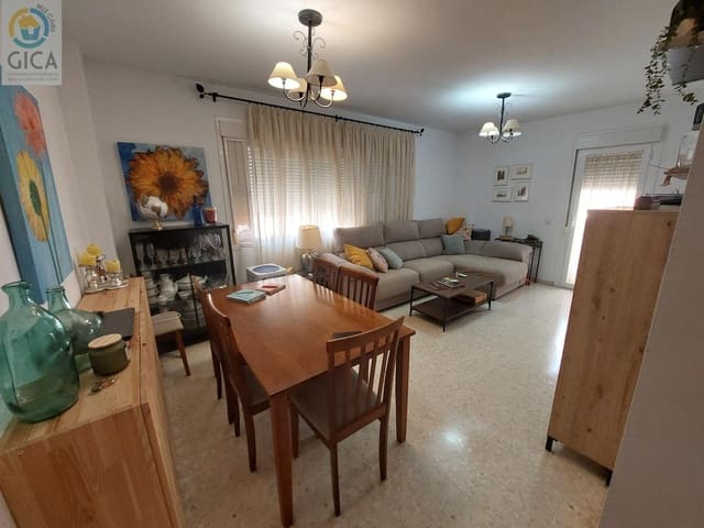 Piso de 3 habitaciones en Algeciras en venta - 169.990 € (Ref: 9825248)