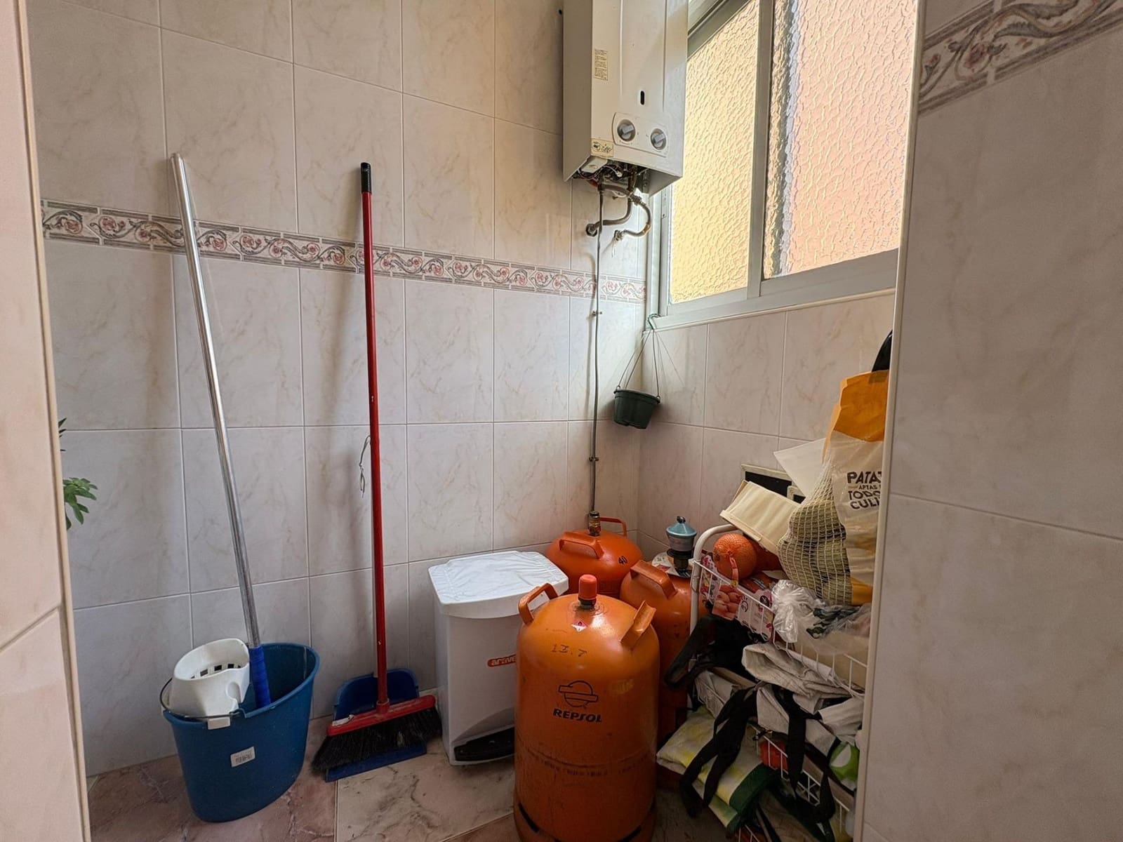 3 bedroom Flat for sale in Algeciras - € 149,000 (Ref: 9829087)