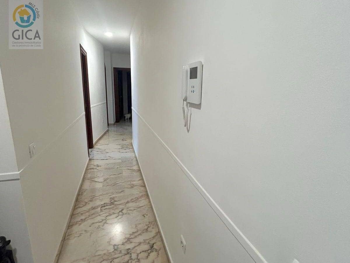 3 soverom Leilighet til salgs i Algeciras - € 250 000 (Ref: 9843387)