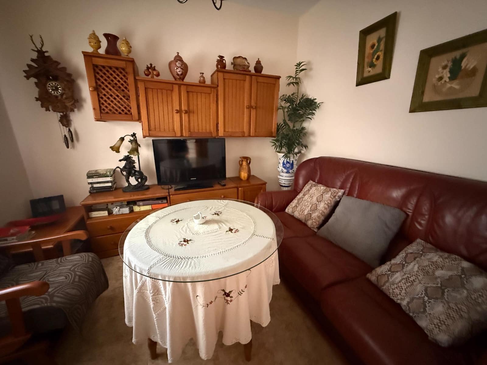 5 soveværelse Semi-Rækkehus til salg i Algeciras med garage - € 149.900 (Ref: 9843392)