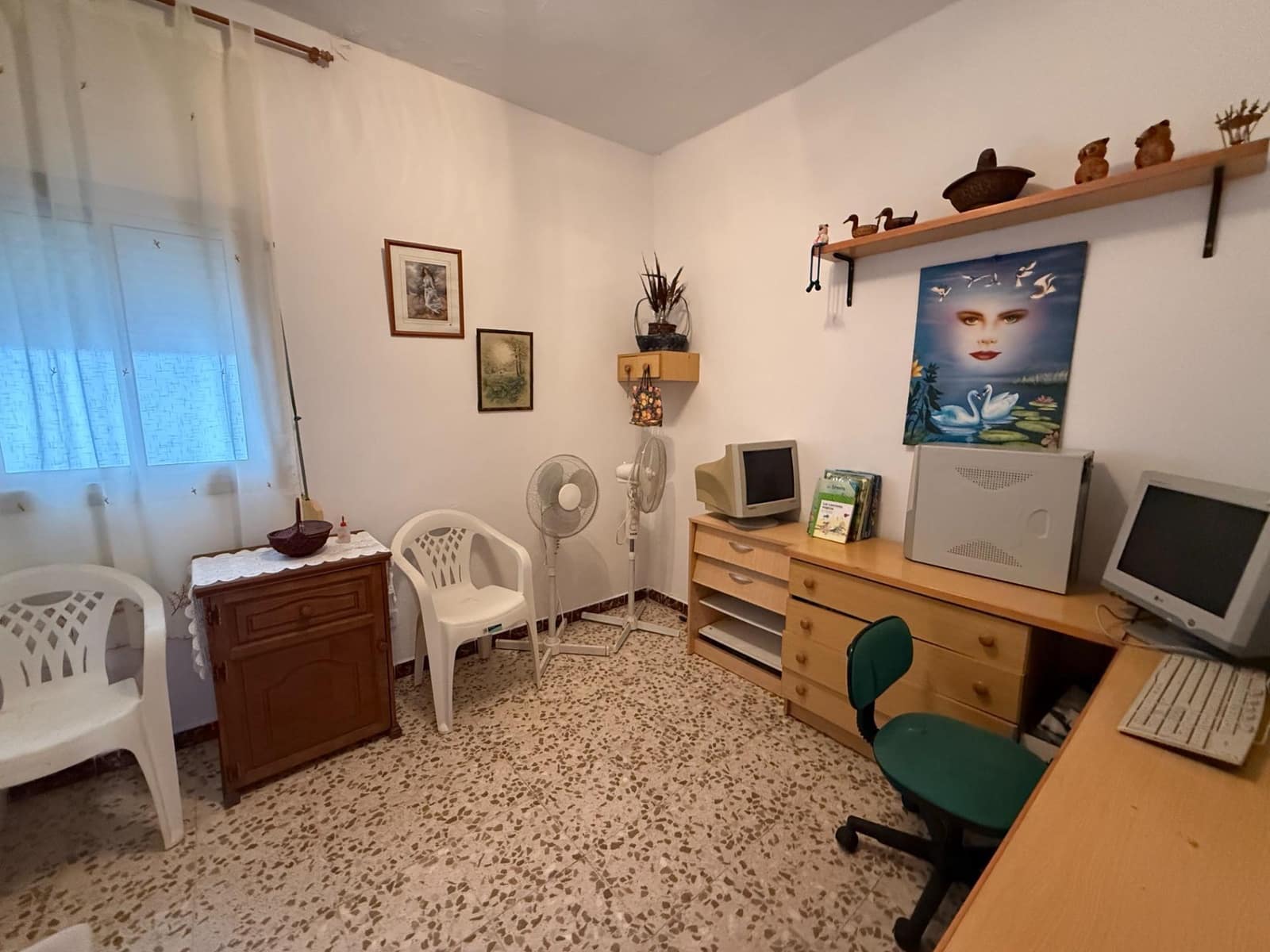 5 soveværelse Semi-Rækkehus til salg i Algeciras med garage - € 149.900 (Ref: 9843392)