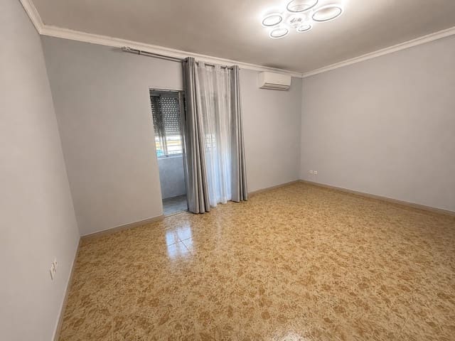 3 sypialnia Mieszkanie na sprzedaż w La Línea de la Concepción - 145 000 € (Ref: 9846237)