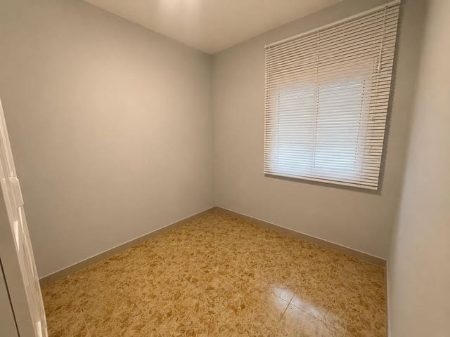 3 sypialnia Mieszkanie na sprzedaż w La Línea de la Concepción - 145 000 € (Ref: 9846237)