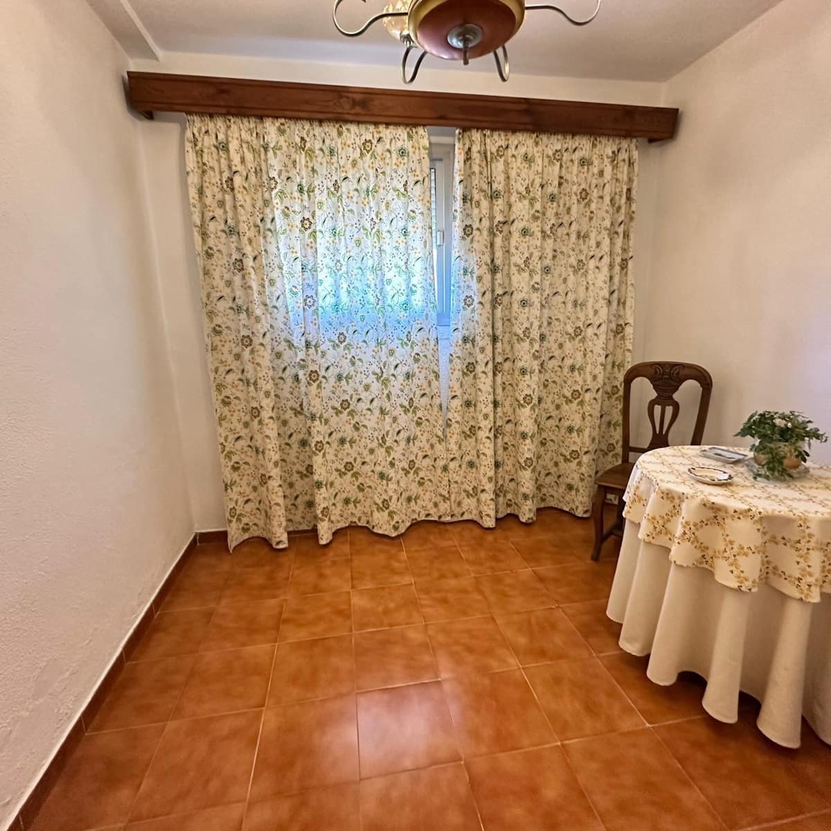 4 bedroom Villa for sale in Algeciras - € 210,000 (Ref: 9865184)
