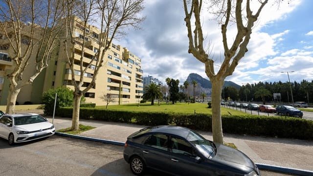 Garasje til salgs i La Línea de la Concepción - € 19 500 (Ref: 9873501)