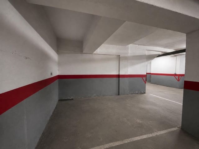 Garasje til salgs i La Línea de la Concepción - € 19 500 (Ref: 9873501)