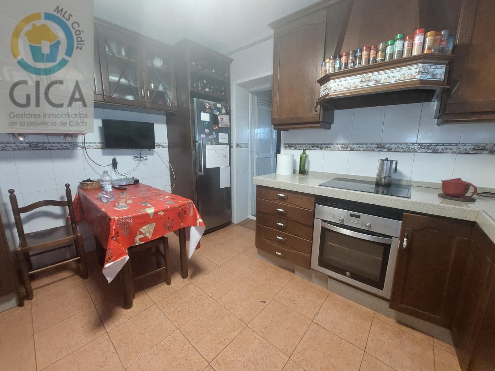 3 Zimmer Villa zu verkaufen in Algeciras mit Garage - 329.990 € (Ref: 9876418)