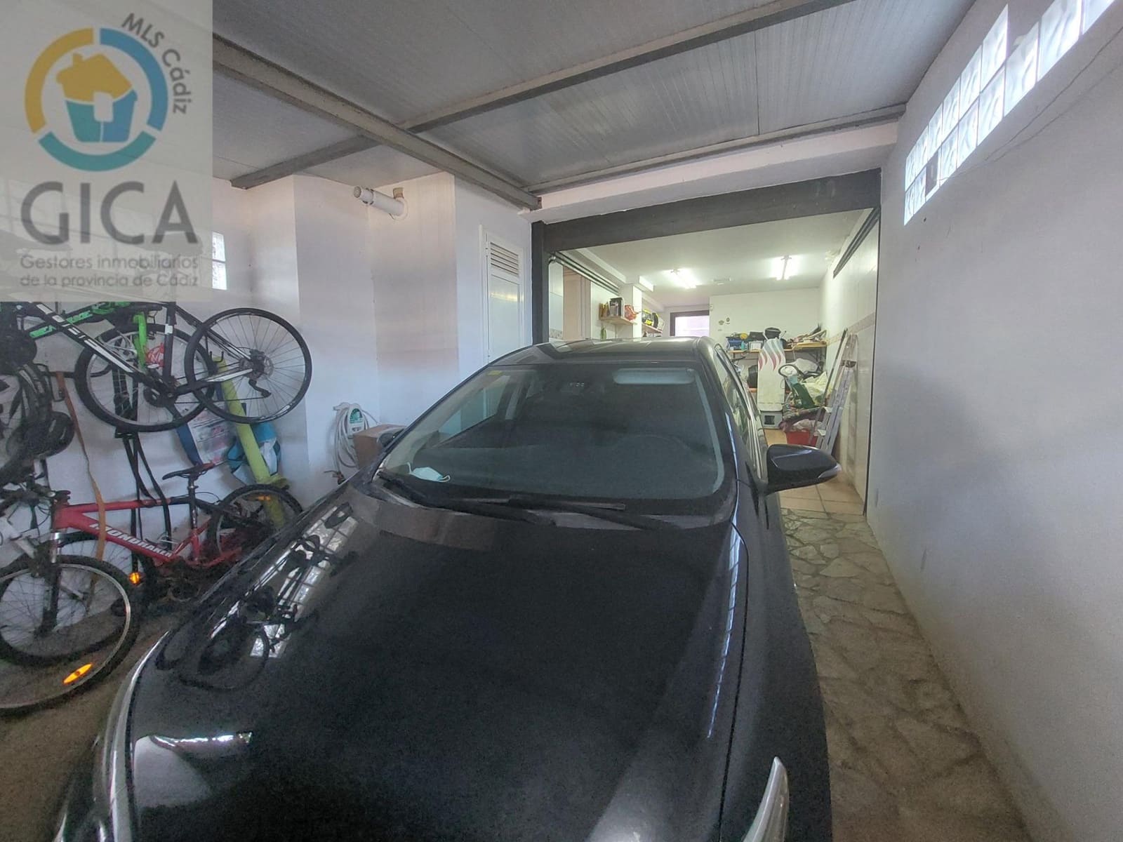 3 Zimmer Villa zu verkaufen in Algeciras mit Garage - 329.990 € (Ref: 9876418)
