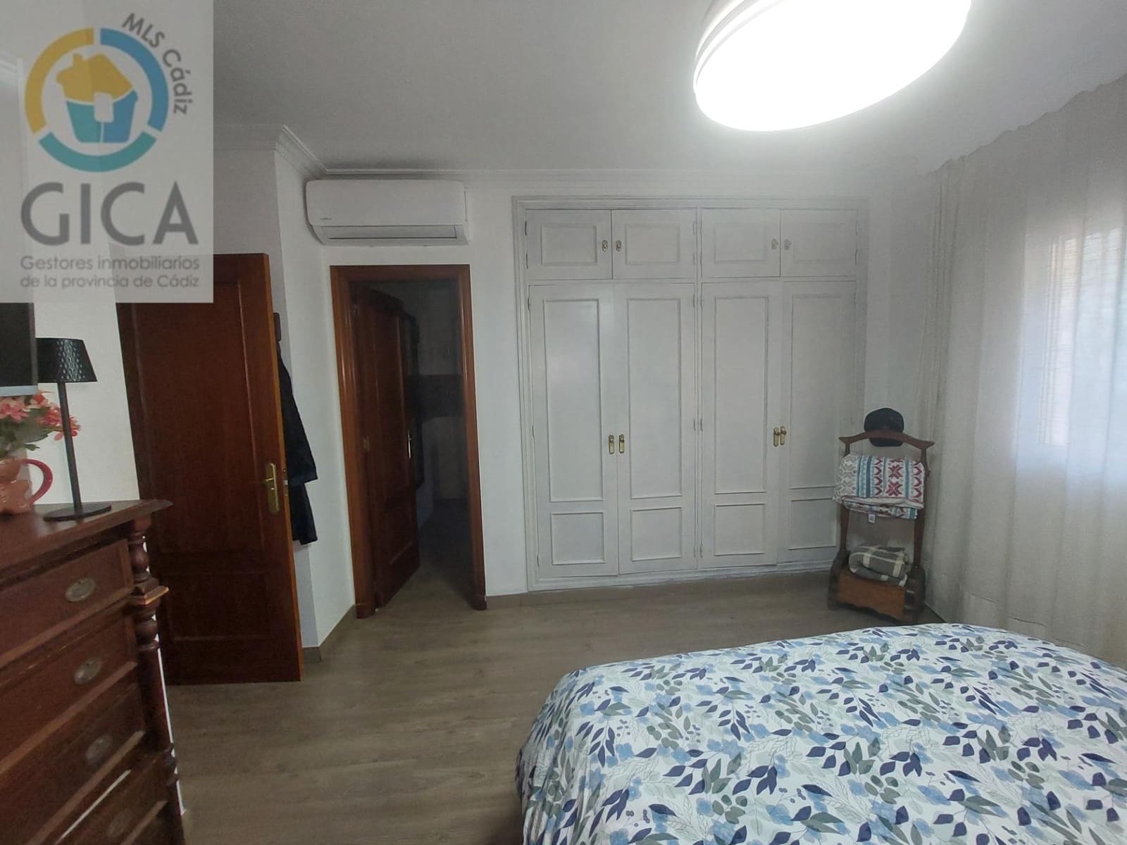 3 Zimmer Villa zu verkaufen in Algeciras mit Garage - 329.990 € (Ref: 9876418)