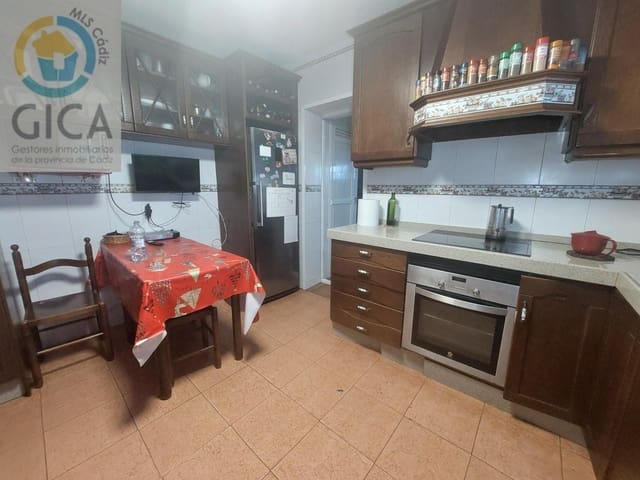 3 Zimmer Villa zu verkaufen in Algeciras mit Garage - 329.990 € (Ref: 9876418)